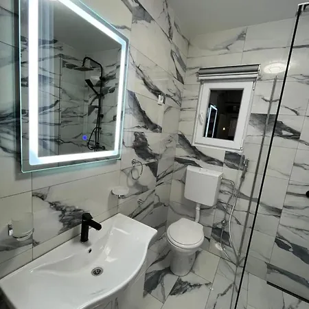 Cezar Apartment *
