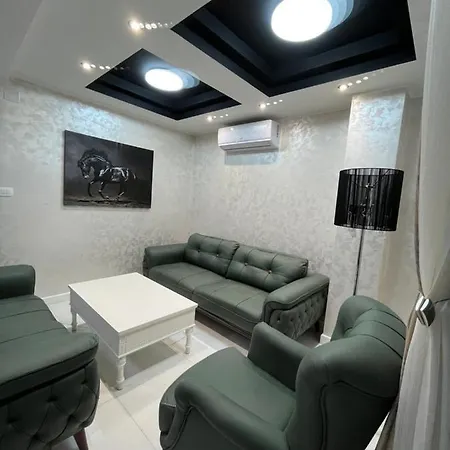 Cezar Apartment *